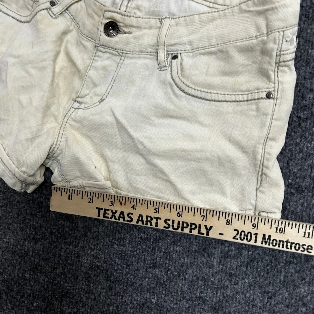 Levi's Shorty Short Womens Size 5 Off-White Low Rise Casual Summer Denim Stained